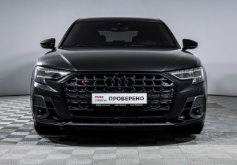 Подержанный автомобиль Audi S8 2023 года (2 фото)