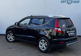Подержанный автомобиль Geely Emgrand X7 2016 года (7 фото)
