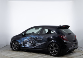 Подержанный автомобиль Opel Corsa OPC 2008 года (7 фото)