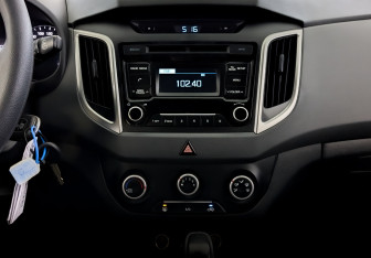 Подержанный автомобиль Hyundai Creta 2017 года (14 фото)