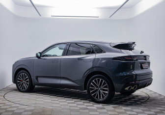 Подержанный автомобиль Changan UNI-K 2023 года (7 фото)