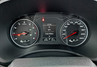 Подержанный автомобиль Москвич 3 2024 года (15 фото)