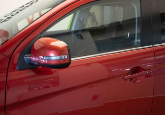 Подержанный автомобиль Mitsubishi ASX 2014 года (34 фото)
