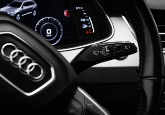 Подержанный автомобиль Audi Q7 2016 года (16 фото)