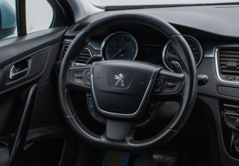 Подержанный автомобиль Peugeot 508 Sedan 2012 года (15 фото)