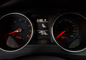 Подержанный автомобиль Volkswagen Jetta Sedan 2015 года (13 фото)