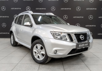 Подержанный автомобиль Nissan Terrano 2021 года (3 фото)