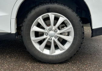 Подержанный автомобиль Haval M6 2023 года (16 фото)