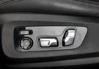 Подержанный автомобиль BMW X5 2024 года (21 фото)