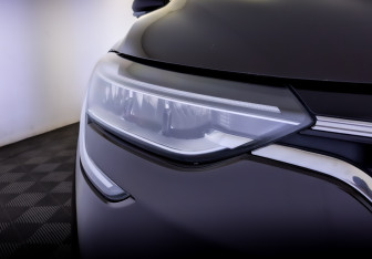 Подержанный автомобиль Renault Arkana 2019 года (17 фото)