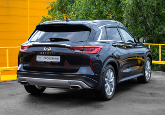 Подержанный автомобиль Infiniti QX50 2018 года (5 фото)