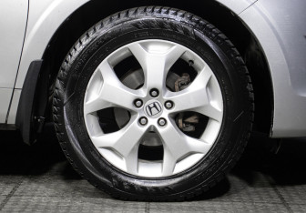 Подержанный автомобиль Honda Crosstour 2011 года (26 фото)