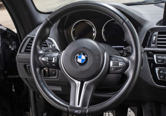 Подержанный автомобиль BMW M2 2019 года (17 фото)