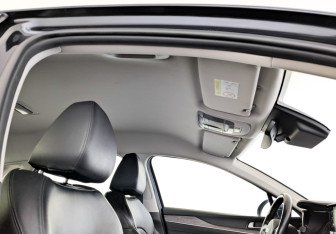 Подержанный автомобиль Kia K5 2021 года (23 фото)