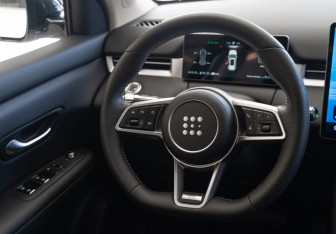 Новый Evolute i-SPACE 2025 (10 фото)