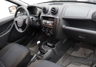 Подержанный автомобиль LADA (ВАЗ) Granta Sedan 2012 года (10 фото)