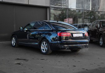 Подержанный автомобиль Audi A6 Sedan 2009 года (6 фото)