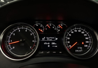 Подержанный автомобиль Peugeot 508 Sedan 2016 года (24 фото)