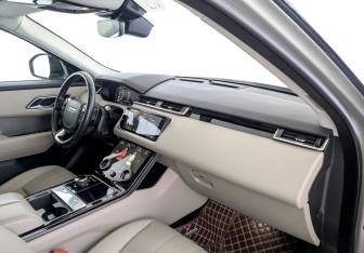 Подержанный автомобиль Land Rover Range Rover Velar 2018 года (11 фото)