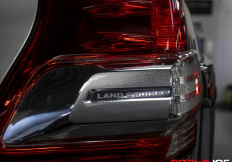 Подержанный автомобиль Toyota Land Cruiser Prado 2014 года (24 фото)