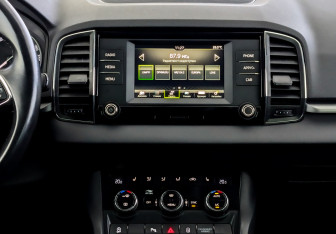 Подержанный автомобиль Skoda Karoq 2020 года (15 фото)