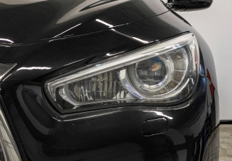 Подержанный автомобиль Infiniti Q50 2017 года (17 фото)