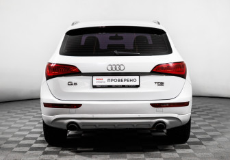 Подержанный автомобиль Audi Q5 2014 года (6 фото)