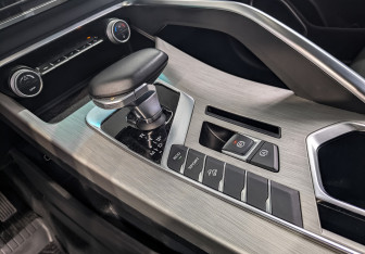 Подержанный автомобиль Geely Coolray 2023 года (26 фото)