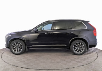 Подержанный автомобиль Volvo XC90 2019 года (8 фото)