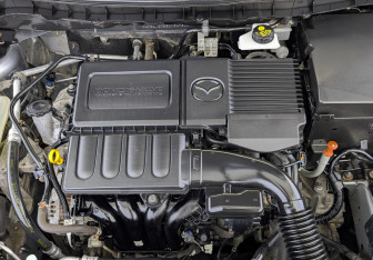 Подержанный автомобиль Mazda 3 Hatchback 2012 года (9 фото)