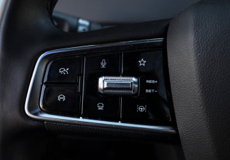 Подержанный автомобиль Changan UNI-K 2023 года (19 фото)