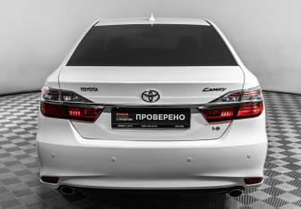 Подержанный автомобиль Toyota Camry Sedan 2016 года (6 фото)