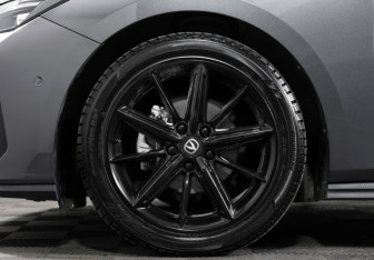 Подержанный автомобиль Changan UNI-V 2024 года (25 фото)