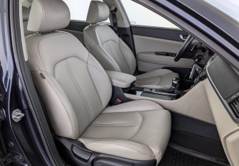 Подержанный автомобиль Kia Optima Sedan 2017 года (24 фото)
