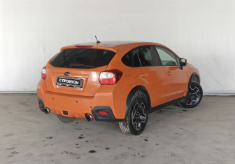 Подержанный автомобиль Subaru XV 2012 года (4 фото)