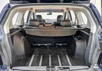 Подержанный автомобиль Peugeot 4007 2011 года (10 фото)