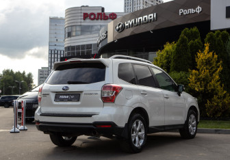 Подержанный автомобиль Subaru Forester Suv 2013 года (4 фото)