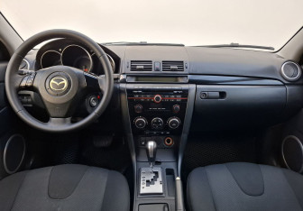 Подержанный автомобиль Mazda 3 Sedan 2008 года (12 фото)