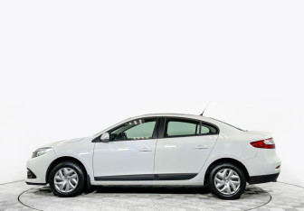 Подержанный автомобиль Renault Fluence 2014 года (7 фото)