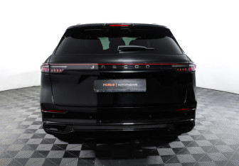 Подержанный автомобиль Jaecoo J8 2024 года (6 фото)