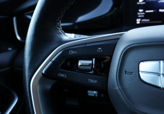 Подержанный автомобиль Geely Preface 2024 года (19 фото)