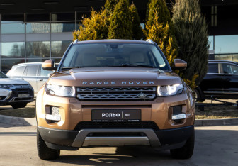 Подержанный автомобиль Land Rover Range Rover Evoque 2014 года (2 фото)