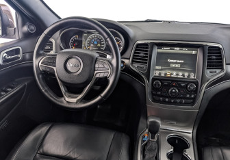 Подержанный автомобиль Jeep Grand Cherokee 2018 года (27 фото)