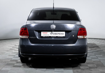 Подержанный автомобиль Volkswagen Polo Sedan 2010 года (6 фото)