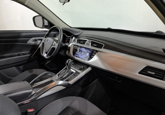 Подержанный автомобиль Geely Atlas 2018 года (13 фото)