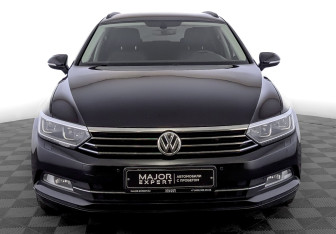Подержанный автомобиль Volkswagen Passat Wagon 2016 года (2 фото)
