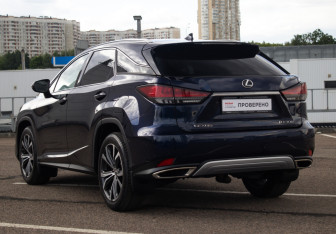 Подержанный автомобиль Lexus RX 2020 года (7 фото)