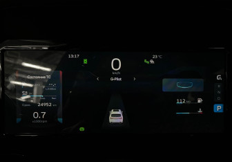 Подержанный автомобиль Geely Monjaro 2023 года (11 фото)