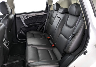 Подержанный автомобиль Geely Emgrand 7 2018 года (18 фото)