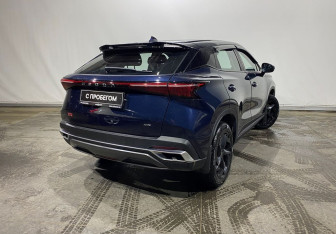 Подержанный автомобиль Omoda C5 2023 года (6 фото)